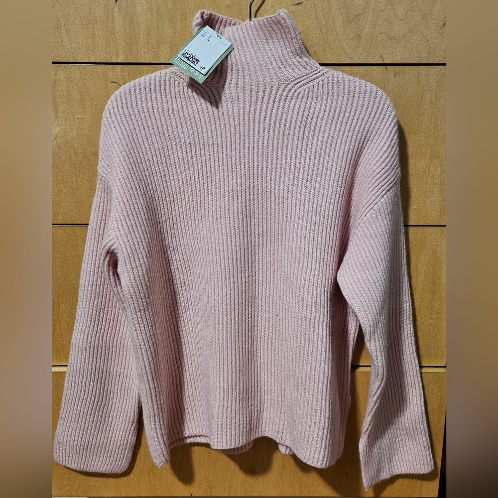H&M sweater